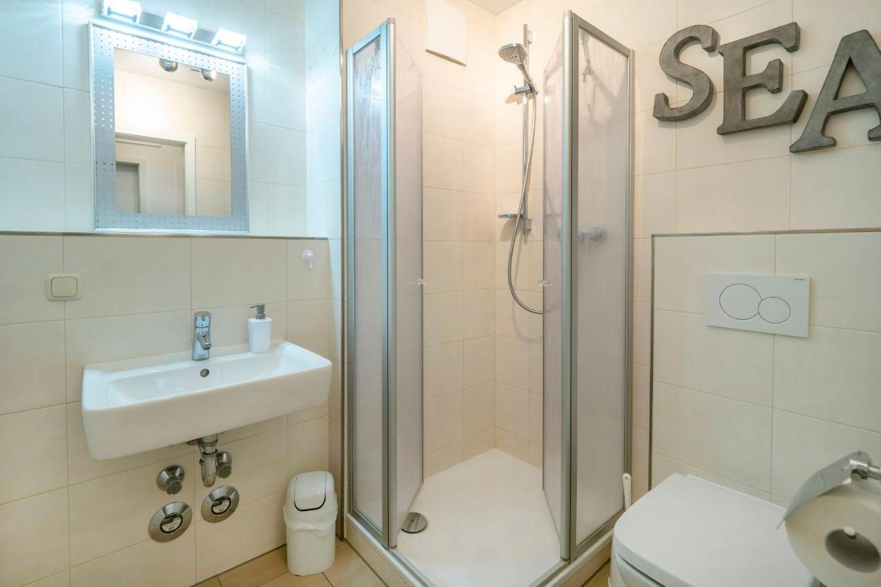 Residenz Am Strand Wohnung 2-29 Цингст Екстериор снимка